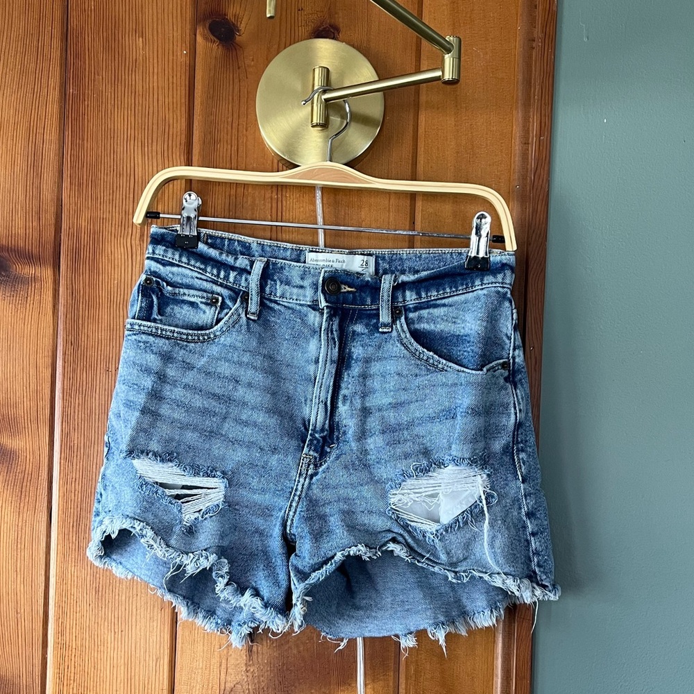 Abercrombie & Fitch High Rise Shorts Size 28/6